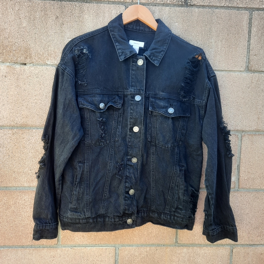 Forever 21 Women's Distressed Long Sleeve Denim Jacket Size Medium Black